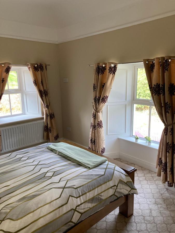 Entire Farmhouse In Tipperary 纳奈赫 外观 照片